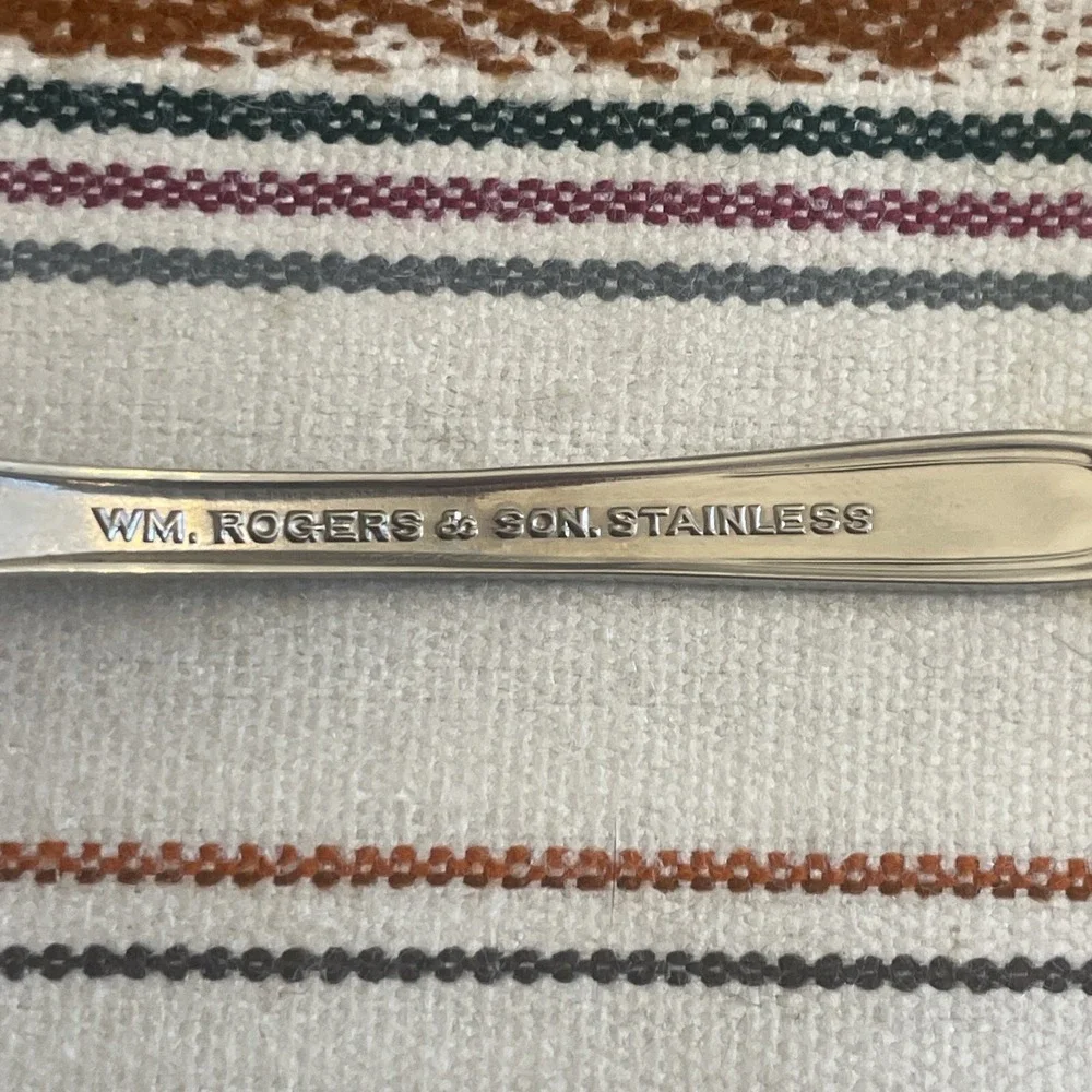 5 Piece Vintage William Roberts Stainless Steel Royal Manor Pattern Silverware‎